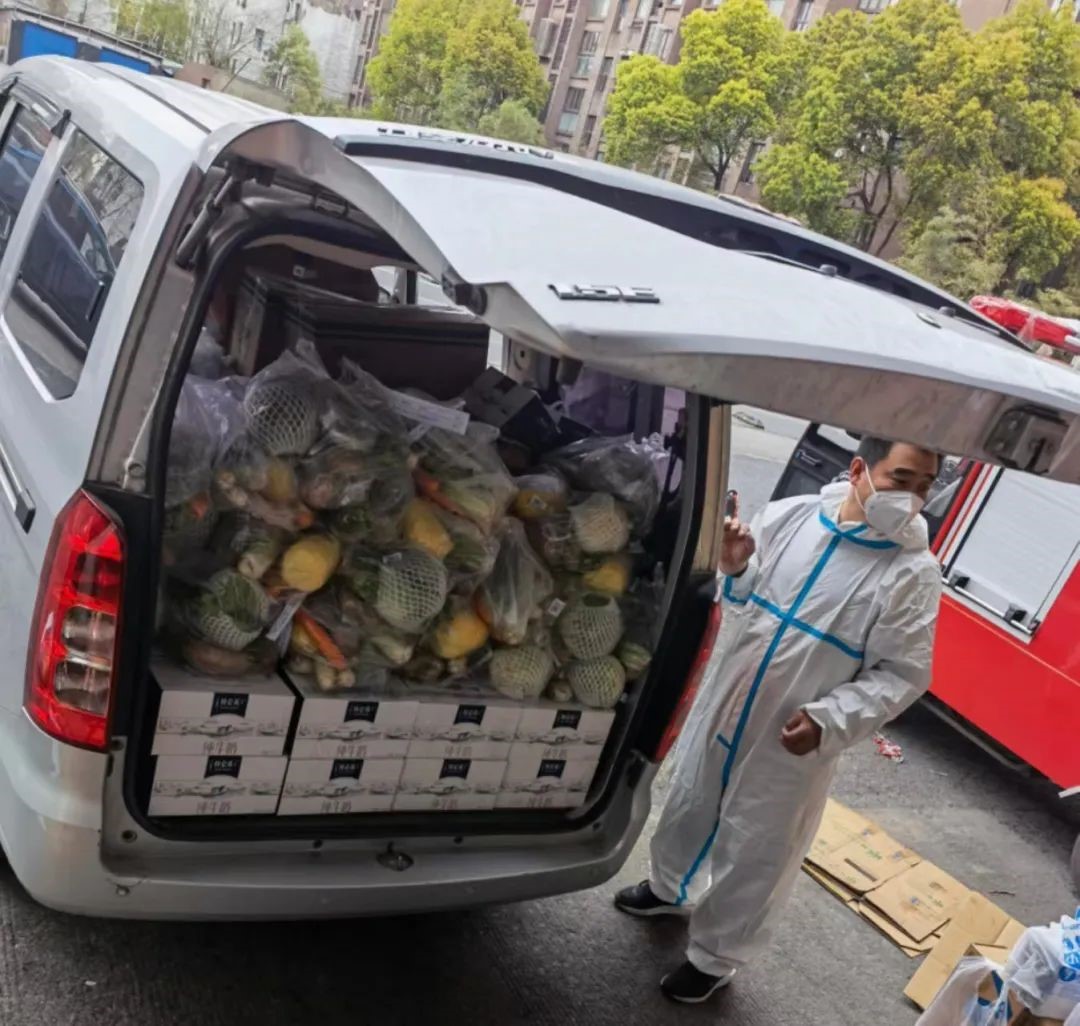 上海疫情防控進行時，沃爾瑪中國全力保障物資進家門